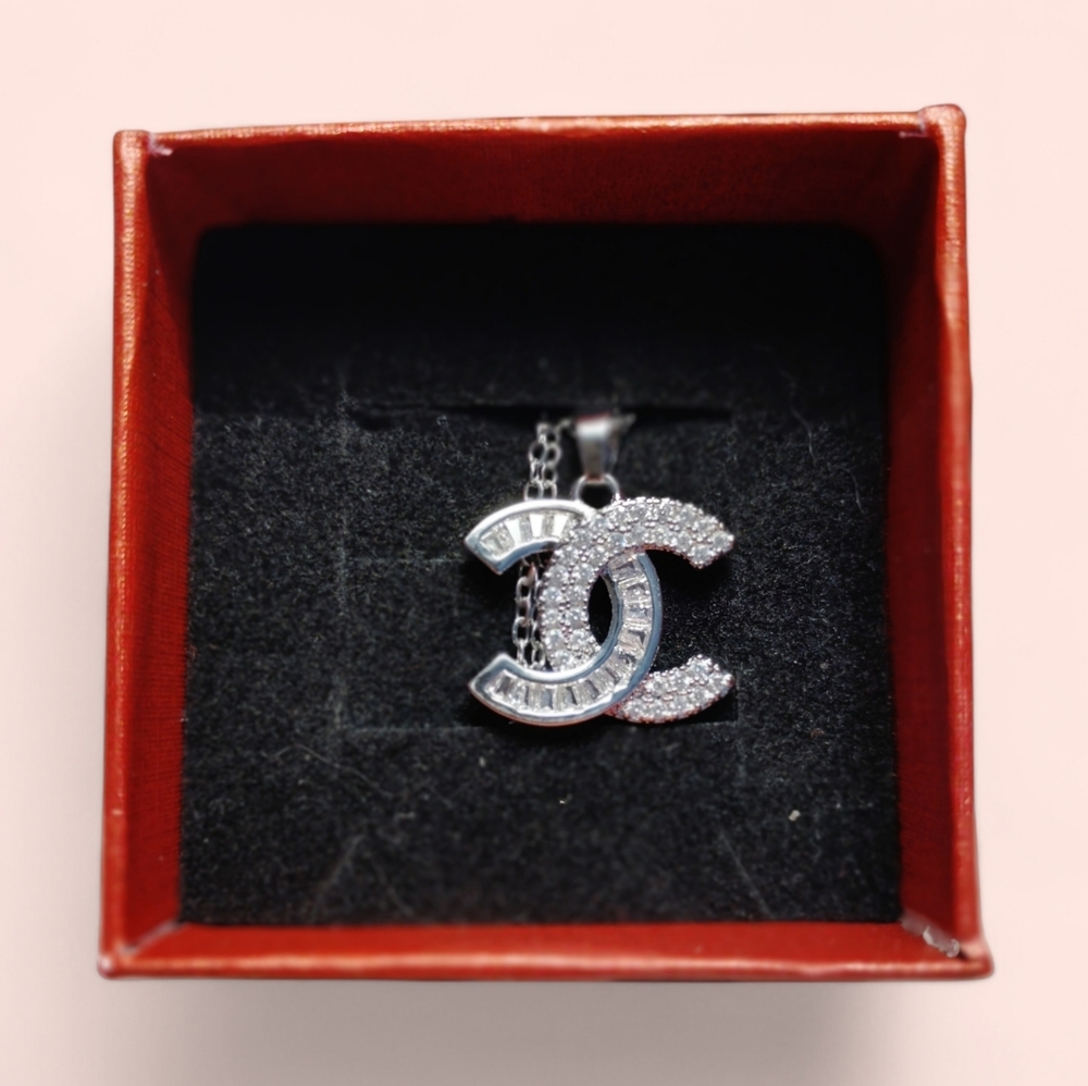 💎*LUXURY* c's silver Necklace💎 - Picture 2 of 3
